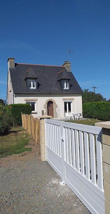 Maison Bretonne Plourhan Exteriör bild